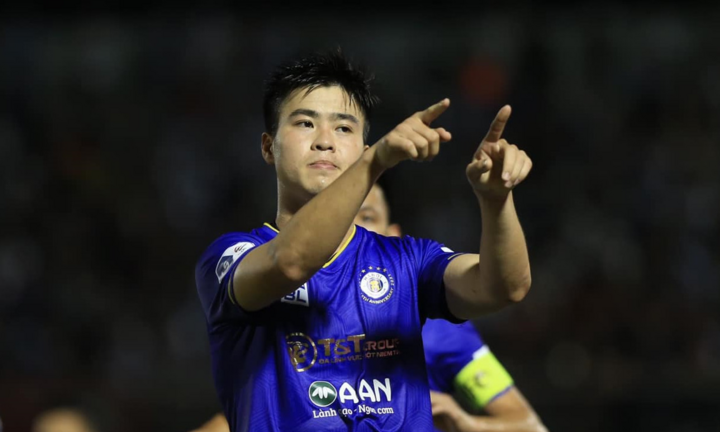 HLV Park Hang Seo loại Hữu Tuấn, gọi 7 hậu vệ của Hà Nội FC