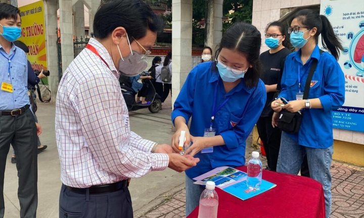 Tổ chức thi tốt nghiệp THPT nhiều đợt nếu dịch diễn biến phức tạp