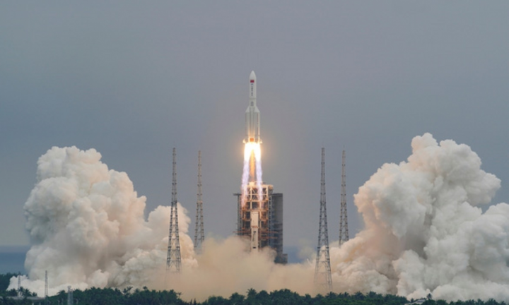 Mảnh vỡ tên lửa Trường Chinh 5B của Trung Quốc rơi xuống Ấn Độ Dương