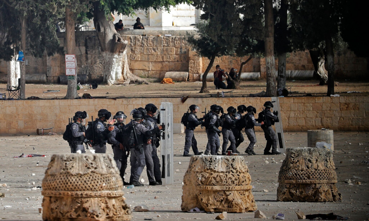 Xung đột dải Gaza leo thang: Người Palestine đụng độ quân Israel ở Jerusalem