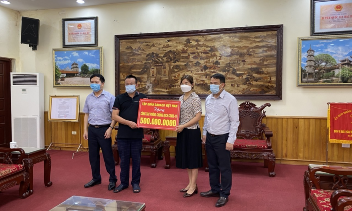Dabaco Group ủng hộ 500 triệu đồng phòng chống COVID-19 tại huyện Thuận Thành
