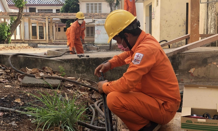Sẵn sàng cấp điện cho các Bệnh viện, Trung tâm Y tế và cơ sở cách ly