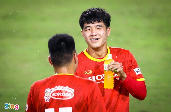 Hà Đức Chinh cân nhắc rời SHB Đà Nẵng