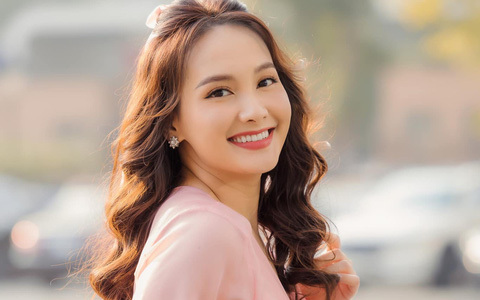 Diễn viên Bảo Thanh sinh con gái