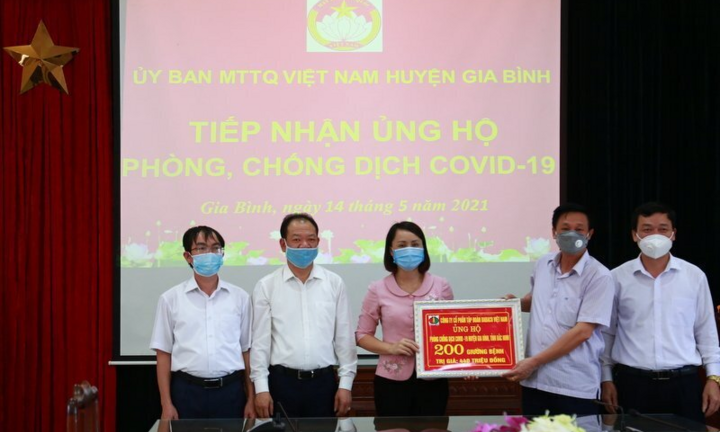 Dabaco Group trao tặng 200 giường y tế chống dịch COVID-19 cho huyện Gia Bình