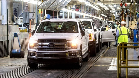 Giá ôtô tăng vọt vì thiếu chip, khách hàng Mỹ giành giật mua