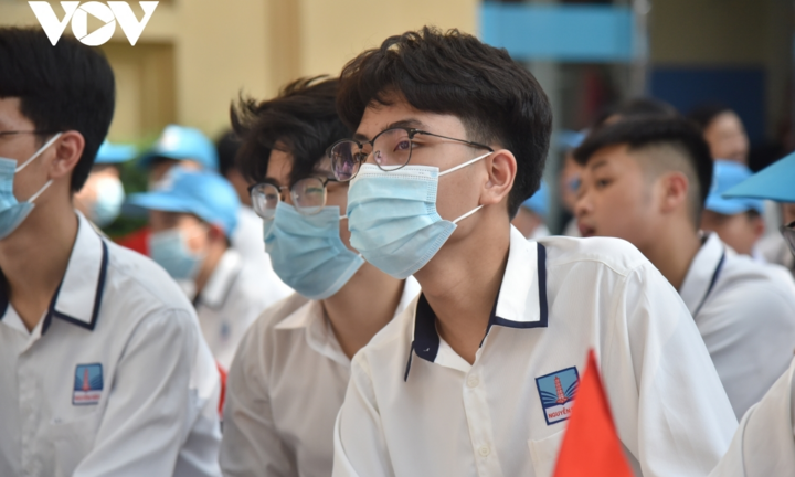 Học sinh lớp 12 ở Hà Nội sẽ làm bài khảo sát trực tuyến trong 3 ngày