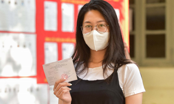 Lần đầu bỏ phiếu của các sinh viên đại học ở Hà Nội