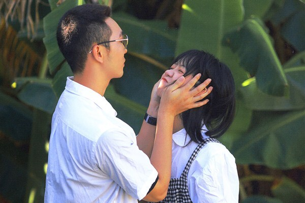 Vì sao đàn ông rất dễ mắc bẫy các cô nàng 'trà xanh'?