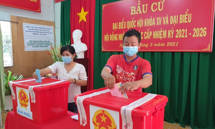 Lá phiếu nhỏ gửi niềm tin lớn vào cơ quan quyền lực