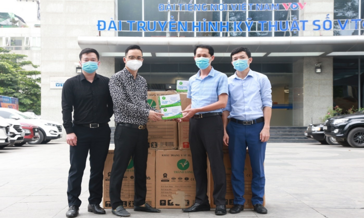 Nha khoa Shinbi Dental đồng hành Đài truyền hình VTC hướng về tâm dịch Bắc Giang