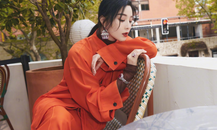 Phạm Băng Băng thắng kiện fan của Lý Thần