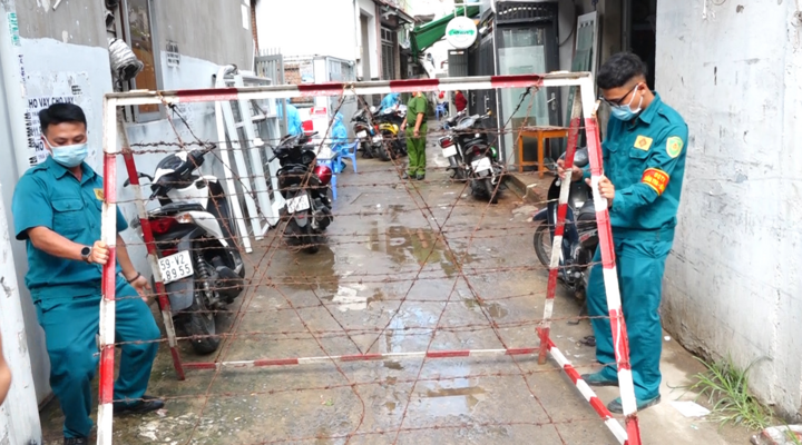 25 ca nghi mắc COVID-19, TP.HCM phong tỏa nơi giáo phái Phục Hưng hoạt động