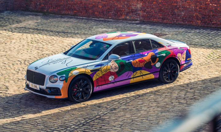 Chiếc Bentley Flying Spur phiên bản LGBT