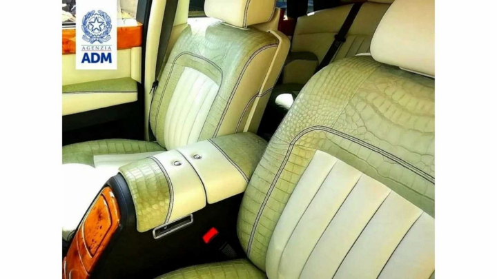 Rolls-Royce Phantom bị tịch thu vì nội thất bọc da cá sấu
