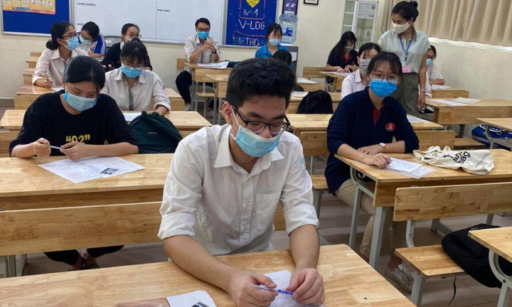 Có nên giảm độ khó đề thi tốt nghiệp THPT?