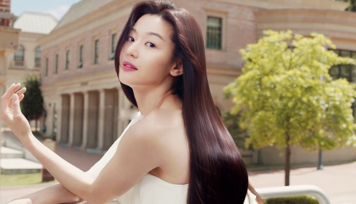 Khối tài sản khổng lồ của Jun Ji Hyun, sao nữ có cát-sê cao nhất Hàn Quốc