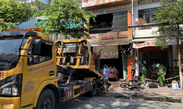 Cháy cửa hàng đồ điện làm 4 người chết: Cứu hỏa thiếu chuyên nghiệp?