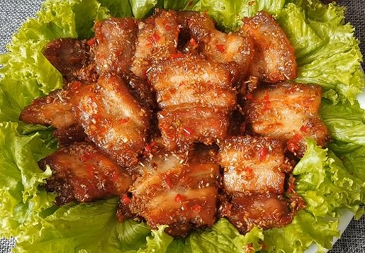 Món ngon mỗi ngày: Thịt ba chỉ rang sả ớt