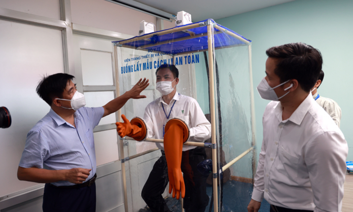 Video: Buồng lấy mẫu cách ly an toàn di động, lắp ráp siêu nhanh