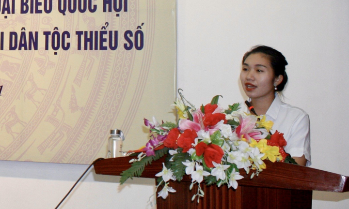 Nữ đại biểu Quốc hội khóa XV trẻ tuổi nhất là ai?