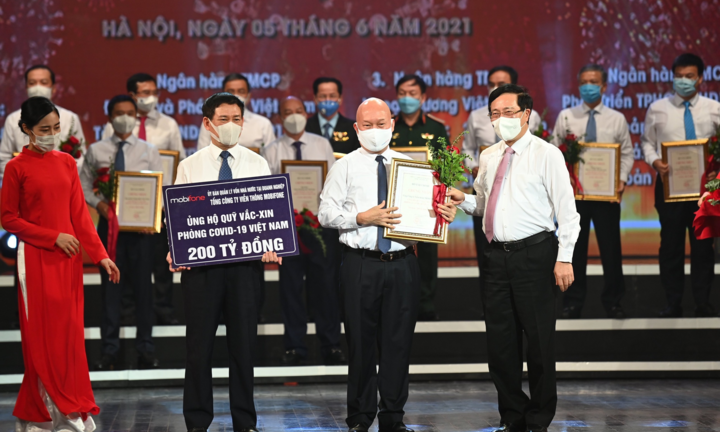 Quỹ vaccine phòng COVID-19: Tô đậm truyền thống đoàn kết, tương thân tương ái