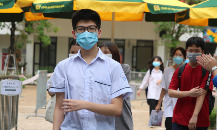 Đề Tin học thi vào lớp 10 trường chuyên của Hà Nội