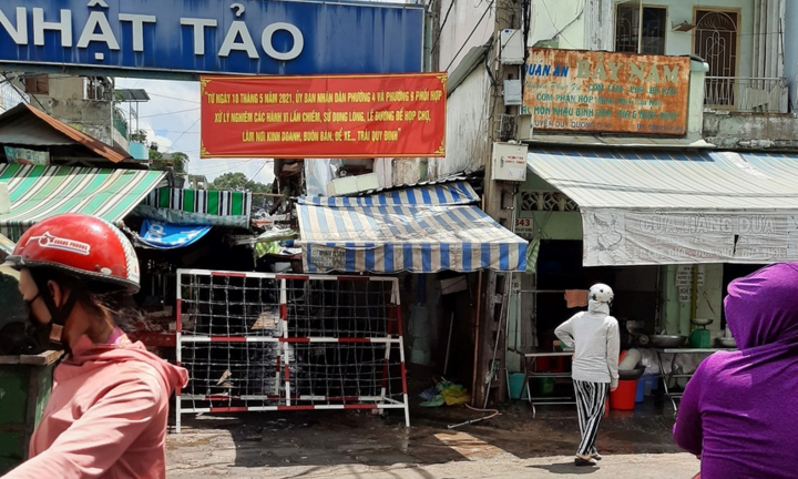 TP.HCM: Phong tỏa tạm thời một phần chợ Nhật Tảo ở quận 10