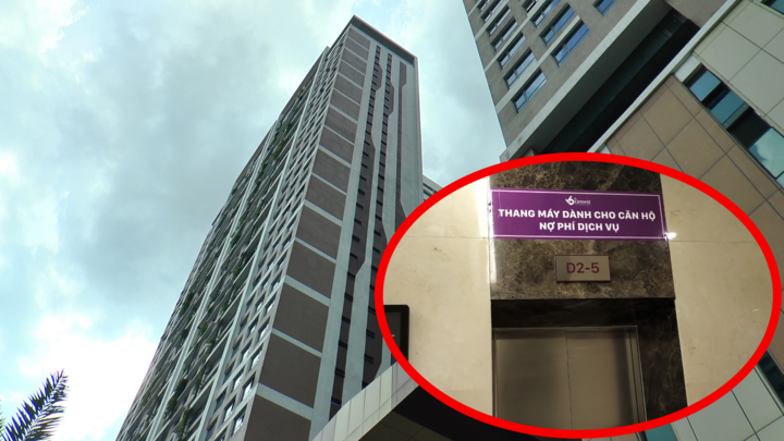 Video: Chung cư cao cấp dán biển báo lạ ‘thang máy cho căn hộ nợ phí dịch vụ’