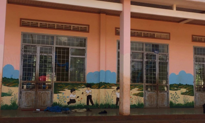 Thi thể thiếu nữ đang phân huỷ trong phòng học ở Đắk Lắk