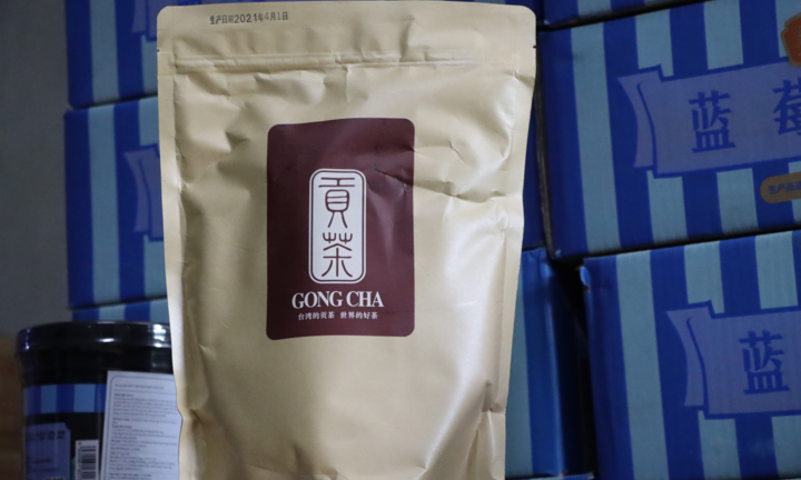 Hà Nội: Thu giữ hàng tấn nguyên liệu trà sữa Royal Tea, Gongcha