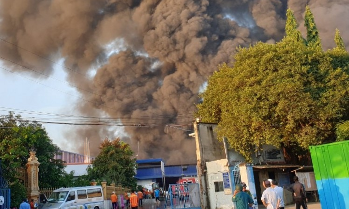 Người đàn ông mắc COVID-19 đi xem cháy, Phú Yên khẩn tìm F1