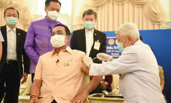 Vì sao các nước muốn tiêm 2 mũi vaccine COVID-19 khác loại?