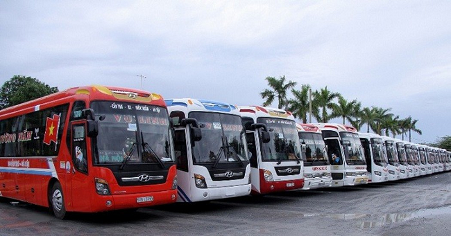 Từ 1/7, giảm 20-30% phí đường bộ và hàng không