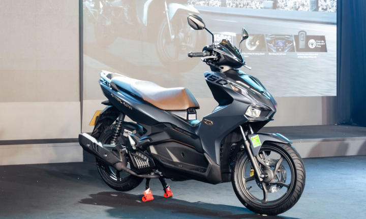 Honda Air Blade thay đổi giá bán thế nào từ khi ra mắt?