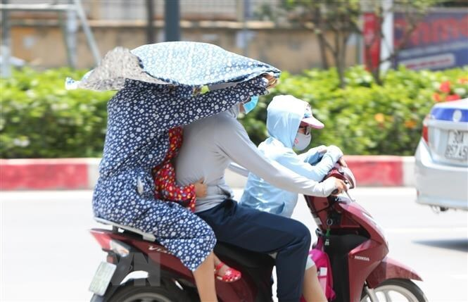 Nắng nóng gay gắt ở Bắc và Trung Bộ kéo dài đến khi nào?