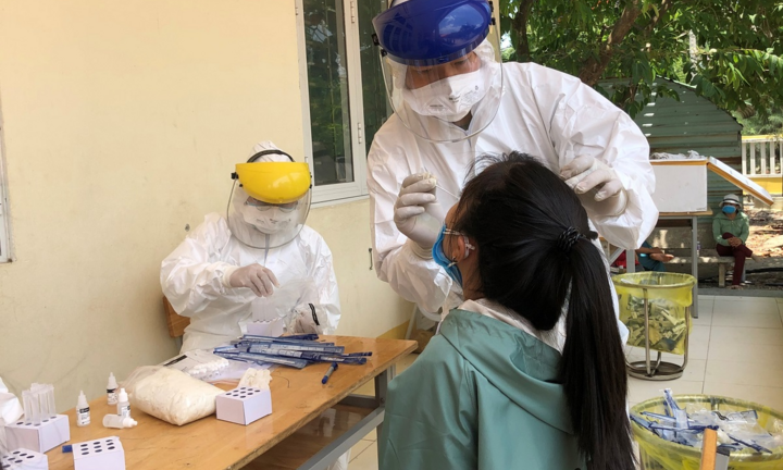 Quảng Ngãi: Thêm 21 ca dương tính SARS-CoV-2 trong khu vực phong tỏa