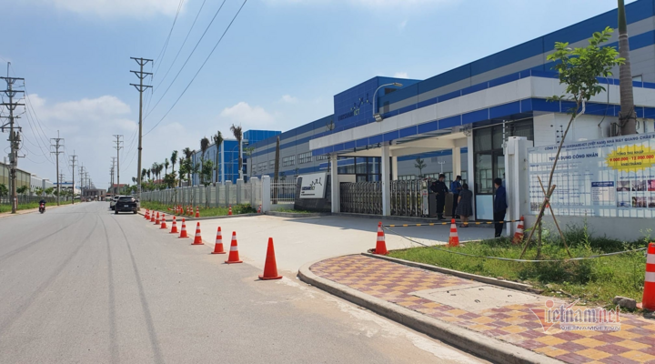 Chủ tịch Bắc Giang bác thông tin có ca COVID-19 trong nghìn người đi xét nghiệm