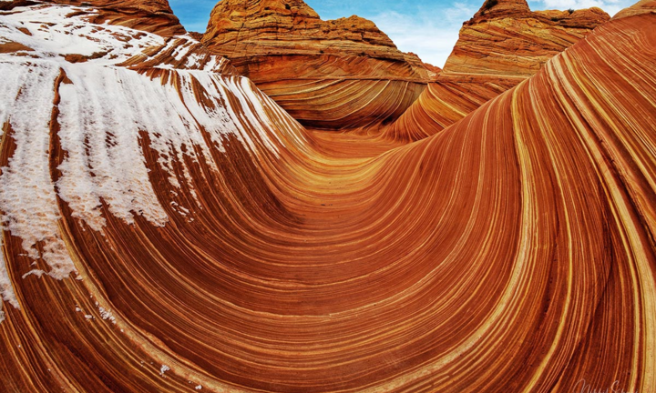 Video: Hệ thống núi đá sa thạch lượn sóng tại Mỹ