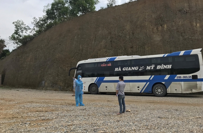Tìm thấy F0 trốn khỏi khu điều trị ở Bắc Giang trên xe khách đi Hà Giang