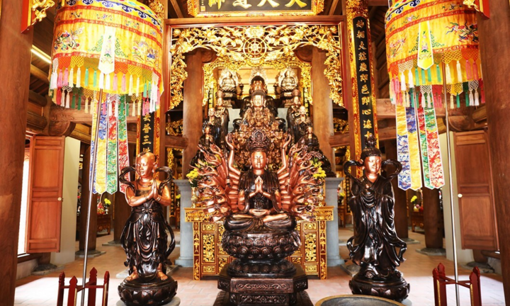 Hơn 100 bức tượng tại Bảo Hải Linh Thông Tự được tạo tác cầu kỳ thế nào?