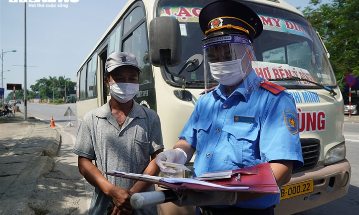 Từ chiều nay, người từ TP.HCM về Hà Nội phải cách ly tại nhà 7 ngày