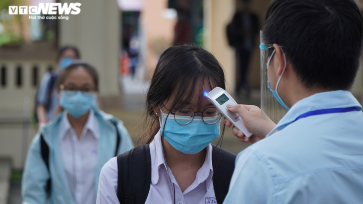 3 điểm thi tốt nghiệp THPT ở TP.HCM ghi nhận thí sinh là F0, F1