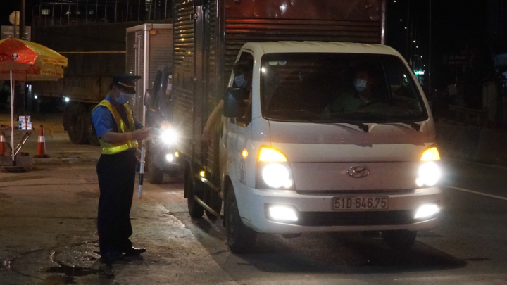 Video: TP.HCM kích hoạt 12 chốt kiểm soát dịch ở cửa ngõ 