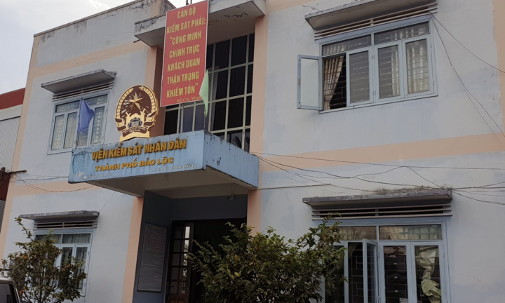 Bắt tạm giam nguyên Phó Viện trưởng Viện KSND TP Bảo Lộc