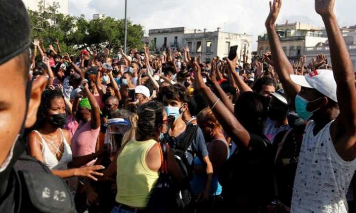 Cuba tố cáo Mỹ đứng sau kích động biểu tình bạo động giữa đại dịch COVID-19