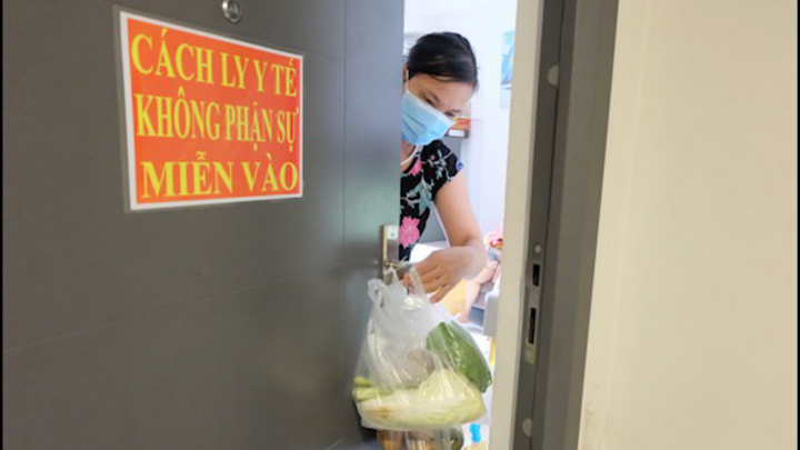 Video: TP.HCM kiểm tra đột xuất F1 cách ly tại nhà bằng nhận diện khuôn mặt