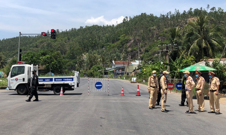 Quảng Ngãi: Tài xế giao hàng ở TP.HCM về dương tính SARS-CoV-2