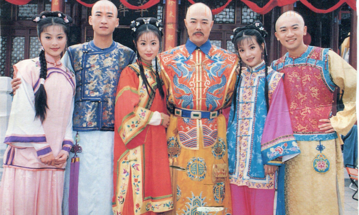 Hàng loạt tai tiếng, xích mích ở hậu trường ‘Hoàn Châu cách cách’