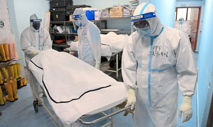 Người chết ở Malaysia tăng kỷ lục, biến thể Delta sẽ thống trị nhiều tháng